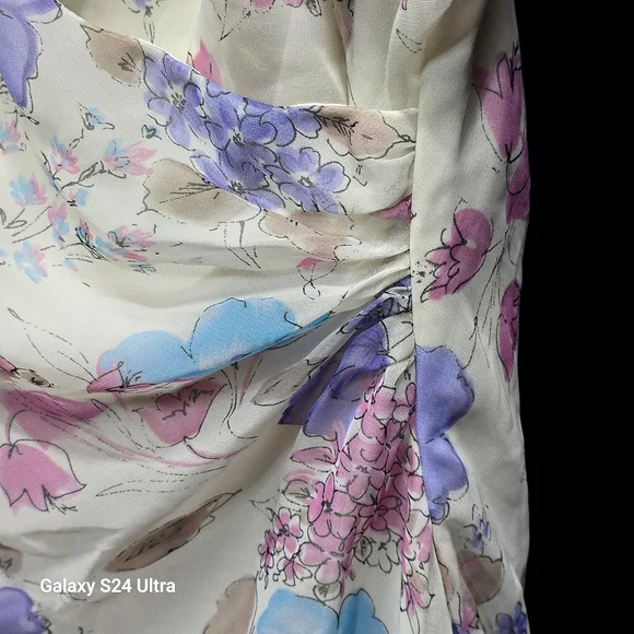 New York & Company Floral Midi Dress in Cream and Purple Vintage Fairycore - Picture 6 of 9